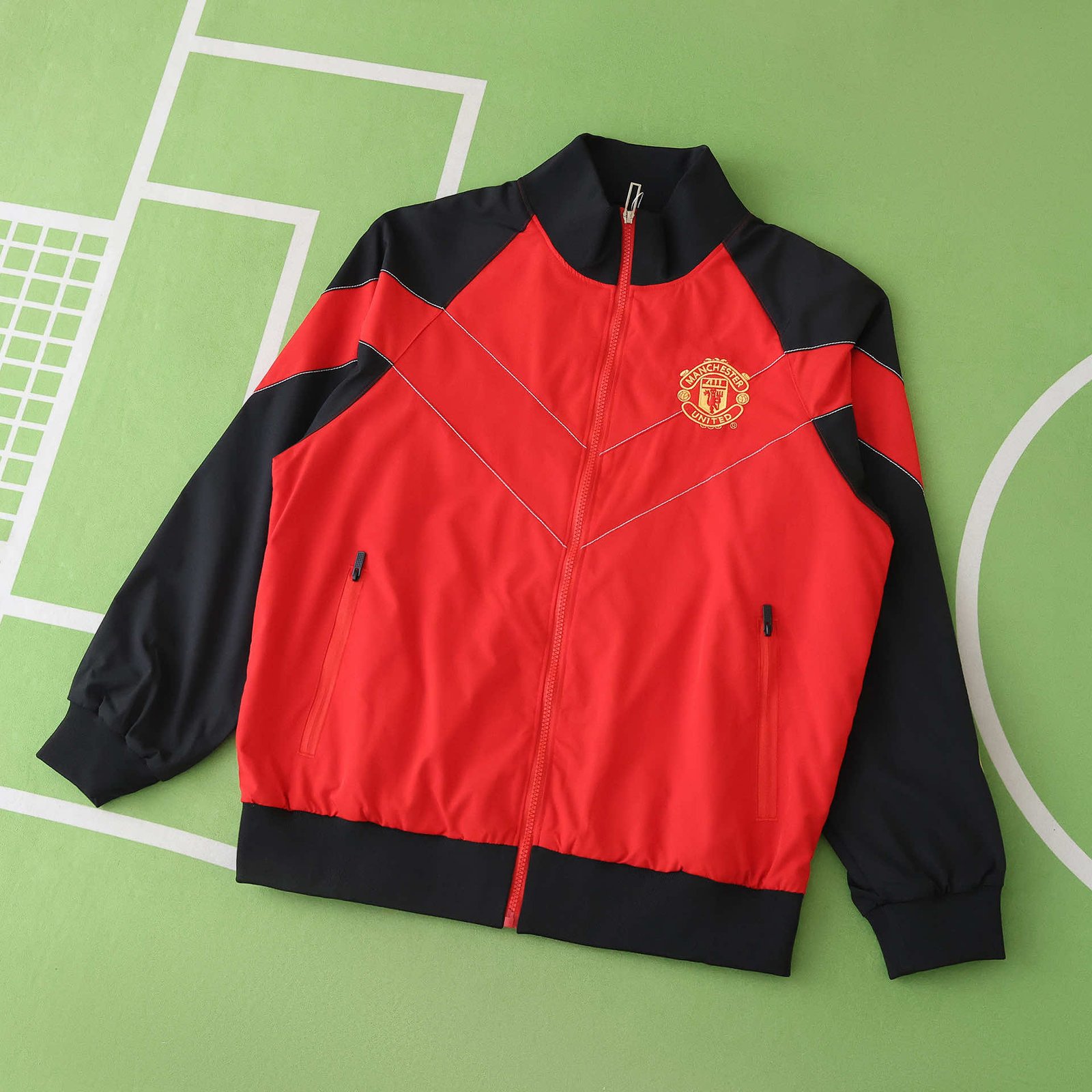 a131c538e4 2526 season Manchester United F.C. windbreaker – Image 1