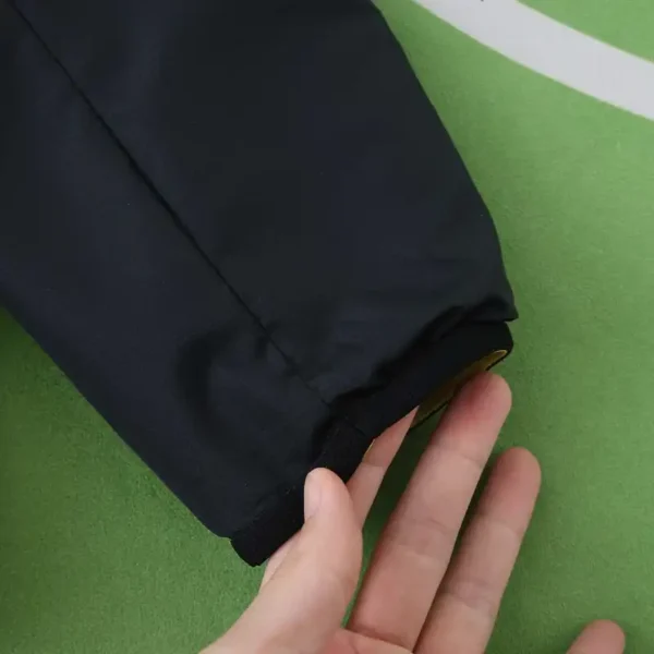2425 Jamaica Wear on both sides windbreaker – Image 13