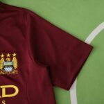 ⁦1213 season Manchester City F.C. away Fan version⁩ - الصورة ⁦5⁩