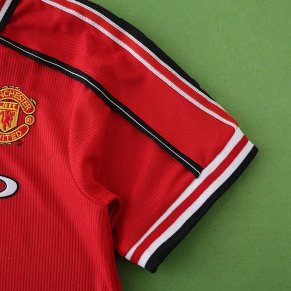 1998 Manchester United F.C. home retro Kids kit – Image 5
