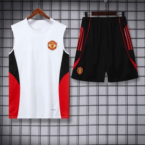 ⁦2526 season Manchester United F.C. Training clothes suit vest Fan version⁩ - الصورة ⁦5⁩