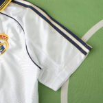 9900 season Real Madrid CF home retro Fan version - Imagem 4
