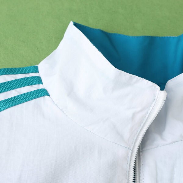 2425 Real Madrid CF Wear on both sides windbreaker - Imagem 8