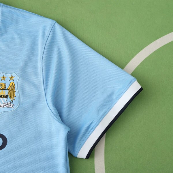 ⁦1314 season Manchester City F.C. home retro Fan version⁩ - الصورة ⁦5⁩