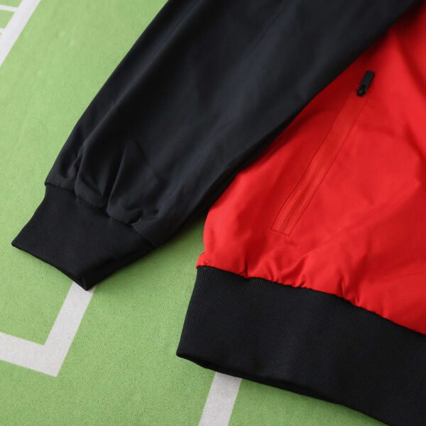 2526 season Manchester United F.C. windbreaker – Image 12