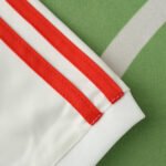 ⁦2425 Manchester United F.C. Training shirt Fan version⁩ - الصورة ⁦5⁩