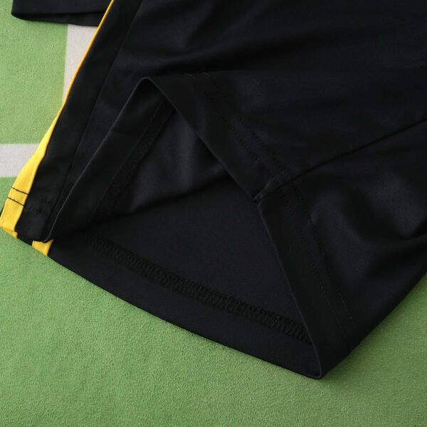 1112 Real Madrid CF goalkeeper retro Kids kit - Imagen 10