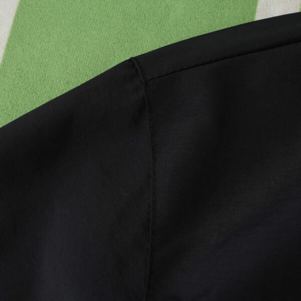 2425 Manchester United F.C. Wear on both sides windbreaker – Bild 9