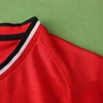 ⁦0002 season Manchester United F.C. home retro Fan version⁩ - الصورة ⁦4⁩
