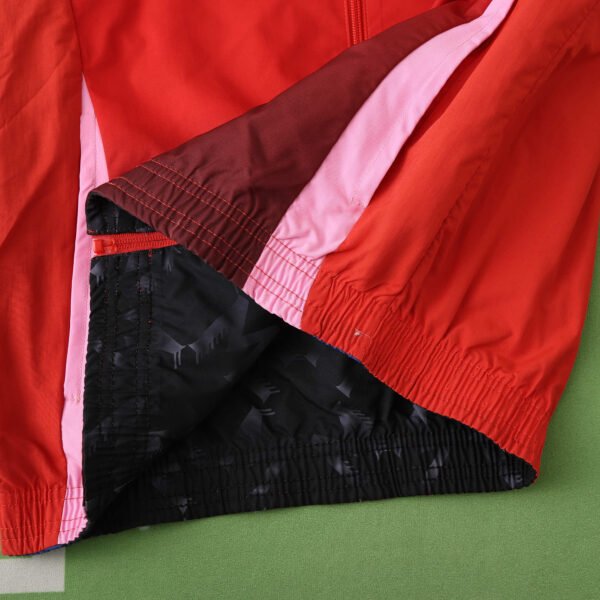 2425 Manchester United F.C. Wear on both sides windbreaker - Imagen 9