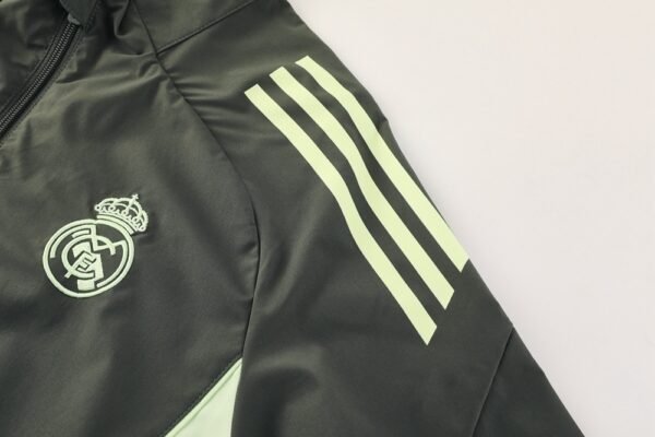 2526 season Real Madrid CF windbreaker - Imagem 7