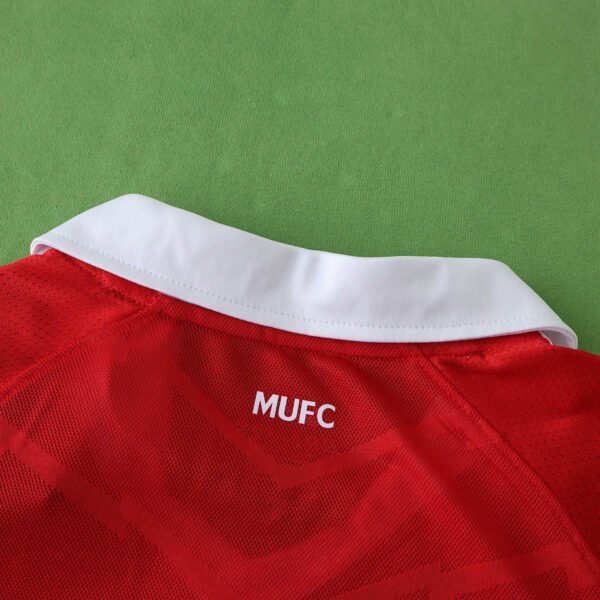 1011 Manchester United F.C. home retro Kids kit – Image 11