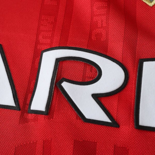 ⁦9900 season Manchester United F.C. home retro Fan version⁩ - الصورة ⁦5⁩