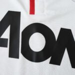 ⁦1213 season Manchester United F.C. away retro Fan version⁩ - الصورة ⁦3⁩