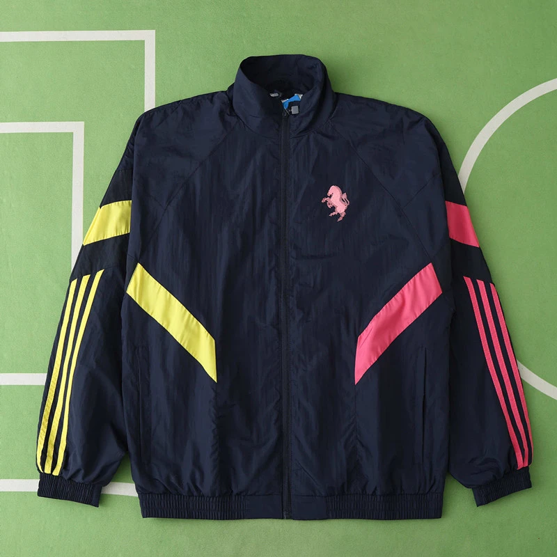 eade0a069d 2425 Juventus F.C. navy blue windbreaker - Imagem 1