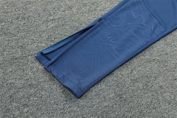 ⁦2425 Manchester City F.C. navy blue Training suit set⁩ - الصورة ⁦2⁩