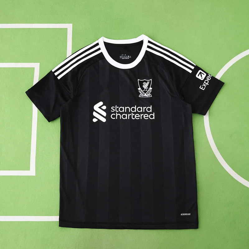 fb4d6b6f8d 2526 season Liverpool F.C. goalkeeper Fan version - Billede 1