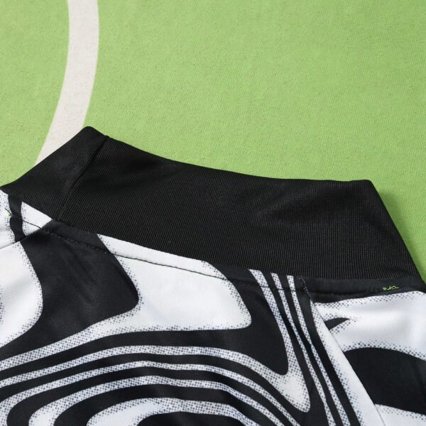 ⁦2026 Brazil Hollywood Keeper Long sleeved Fan version⁩ - الصورة ⁦3⁩